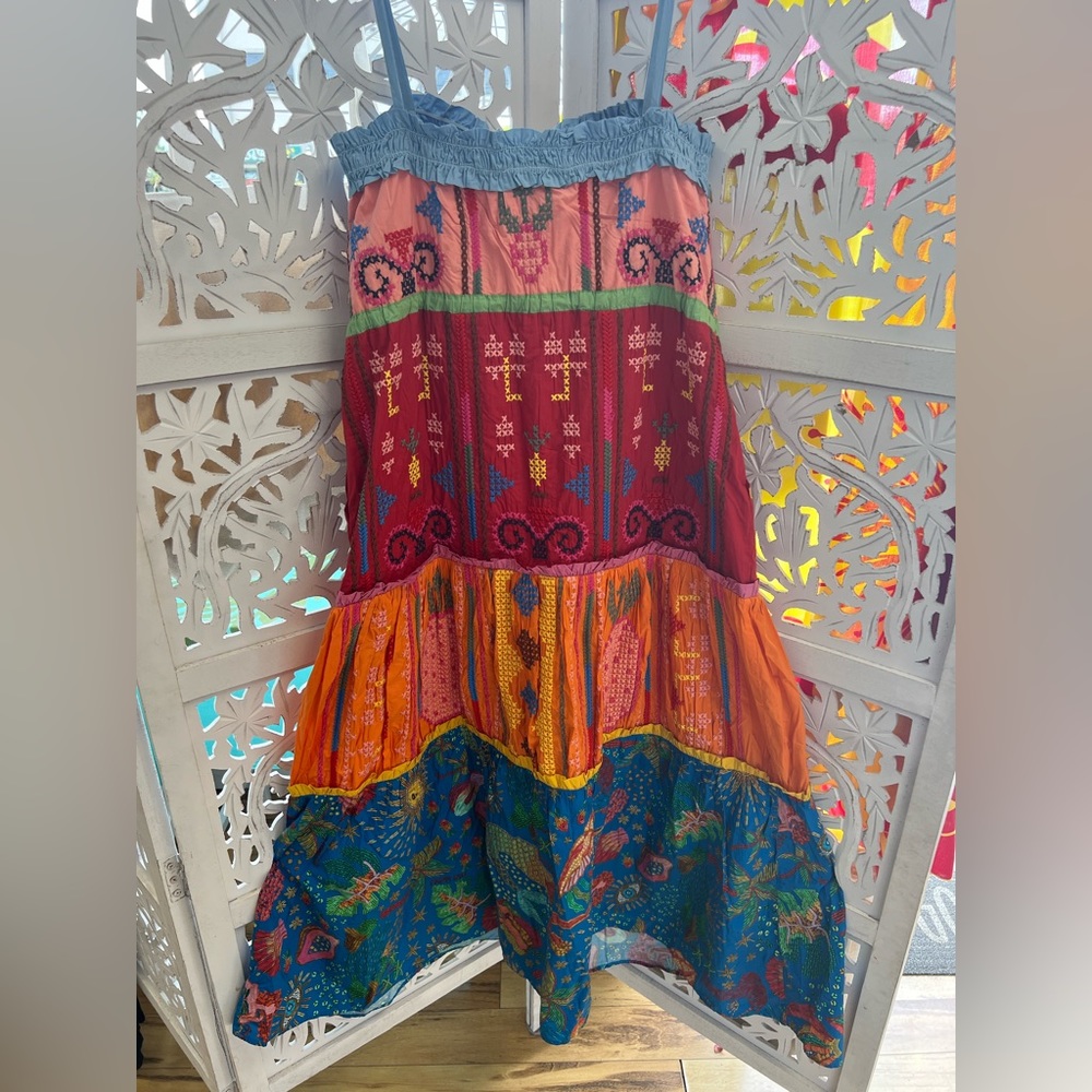 NWT Farm Rio tiered dress. Color blocking embroidered midi dress. Color: multi - Picture 4 of 11